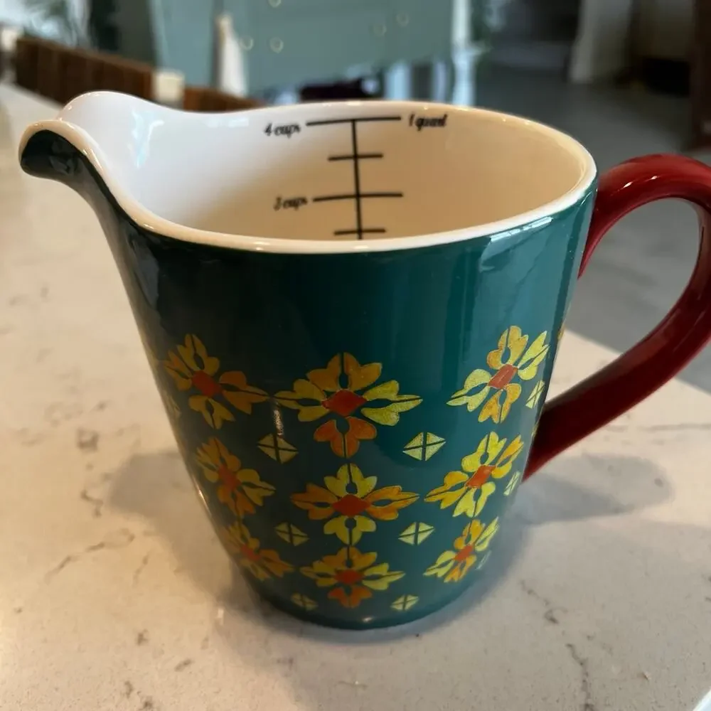 Pioneer Woman Measuring Cup with Handle